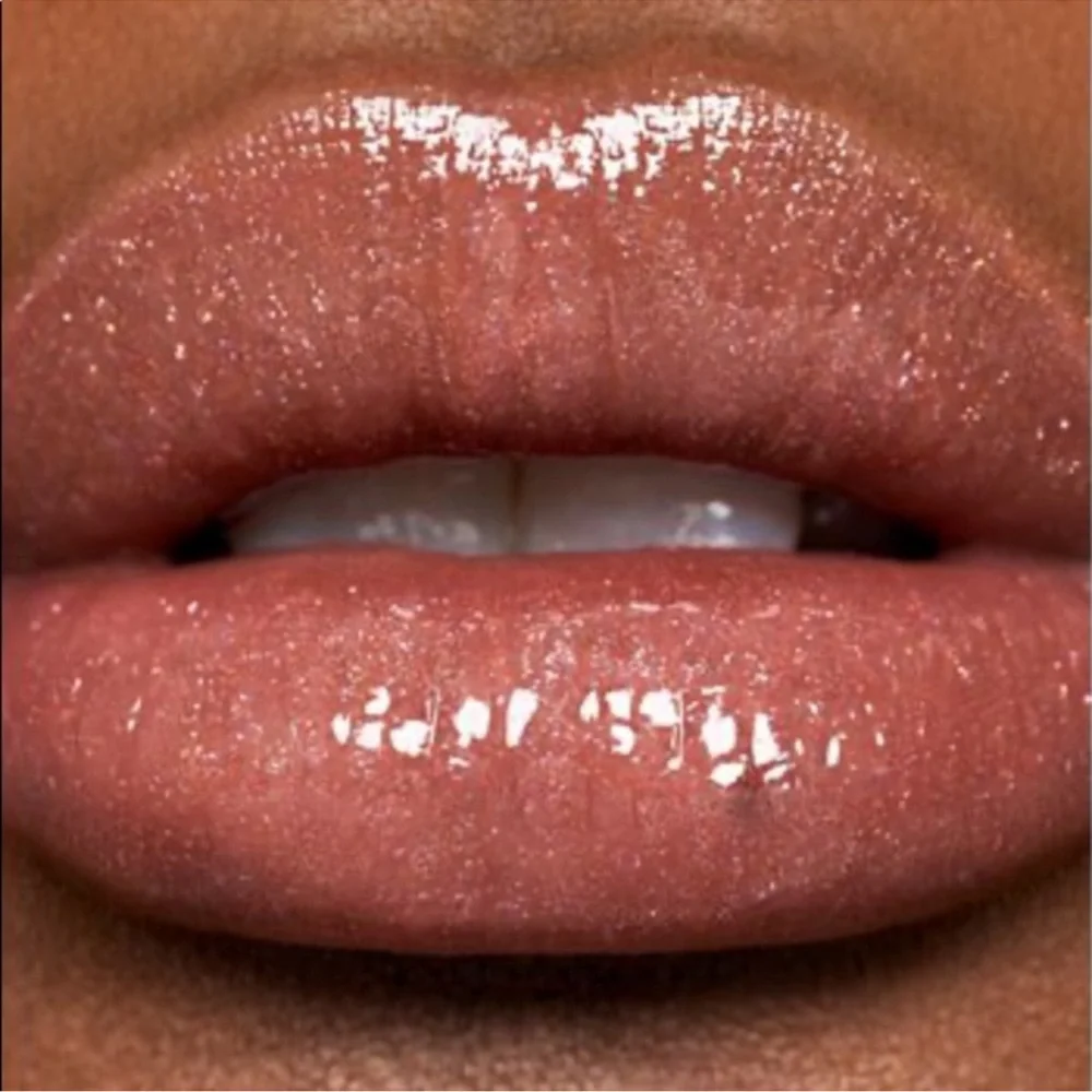 💕🌀BECCA Malibu Soleil Glow Gloss